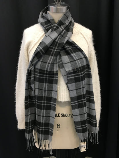Plaid Scarf with Fringe